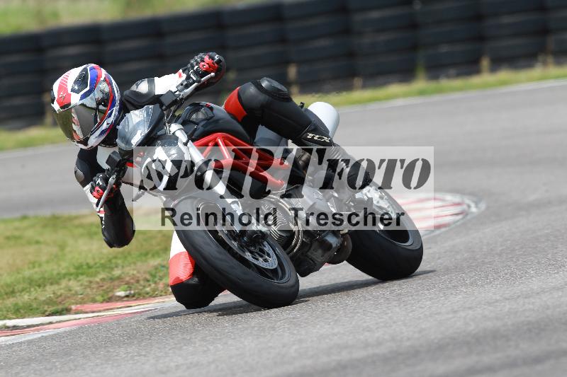 Archiv-2022/13 25.04.2022 Plüss Moto Sport ADR/Freies Fahren/21